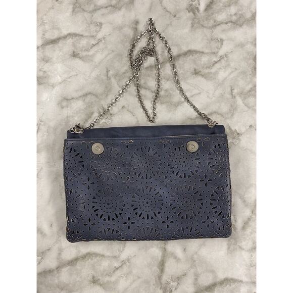 VINTAGE Y2K URBAN EXPRESSION SILVER LASER VEGAN CUT FLORAL CROSSBODY 10"X8" - Picture 1 of 8